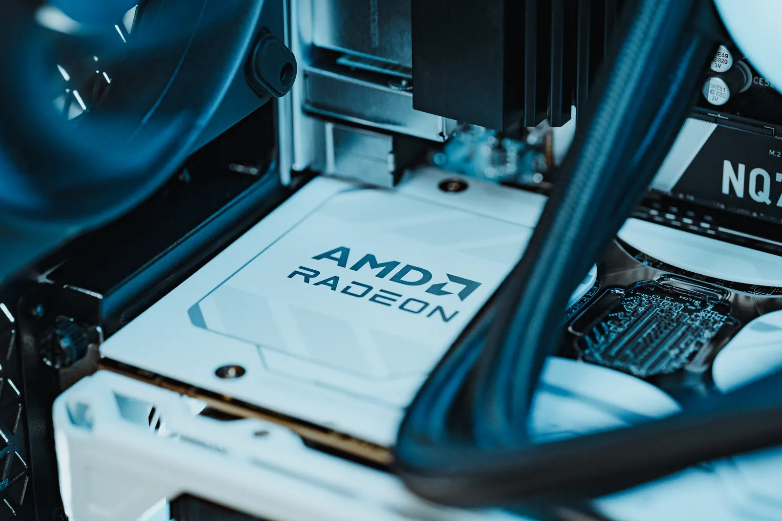 Compact internals